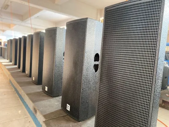 Alto-falantes duplos de 15